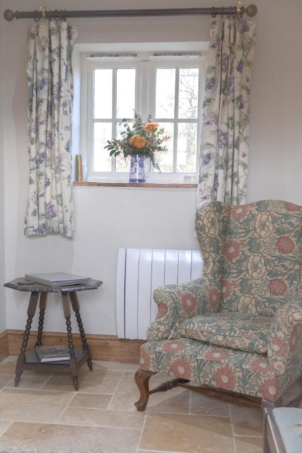 دافينتري The Rear Of The Plough,Everdon. المظهر الخارجي الصورة